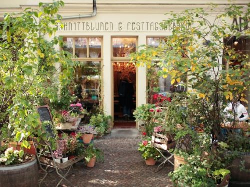 conditorei-coppenrath-und-wiese-kuchenwalz-anna-blume-cafe-torten-kuchen-konditorei-blumen-laden-rautenberg-570x427