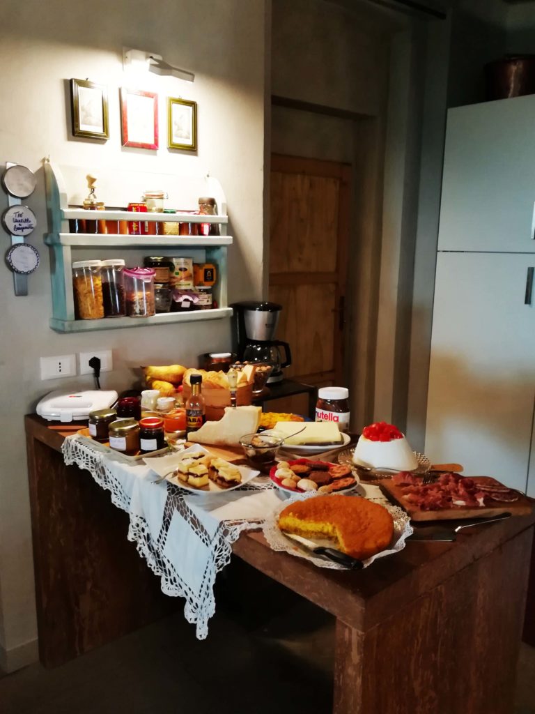 Colazione tra i colli bolognesi l'Alpenice_Tulipando